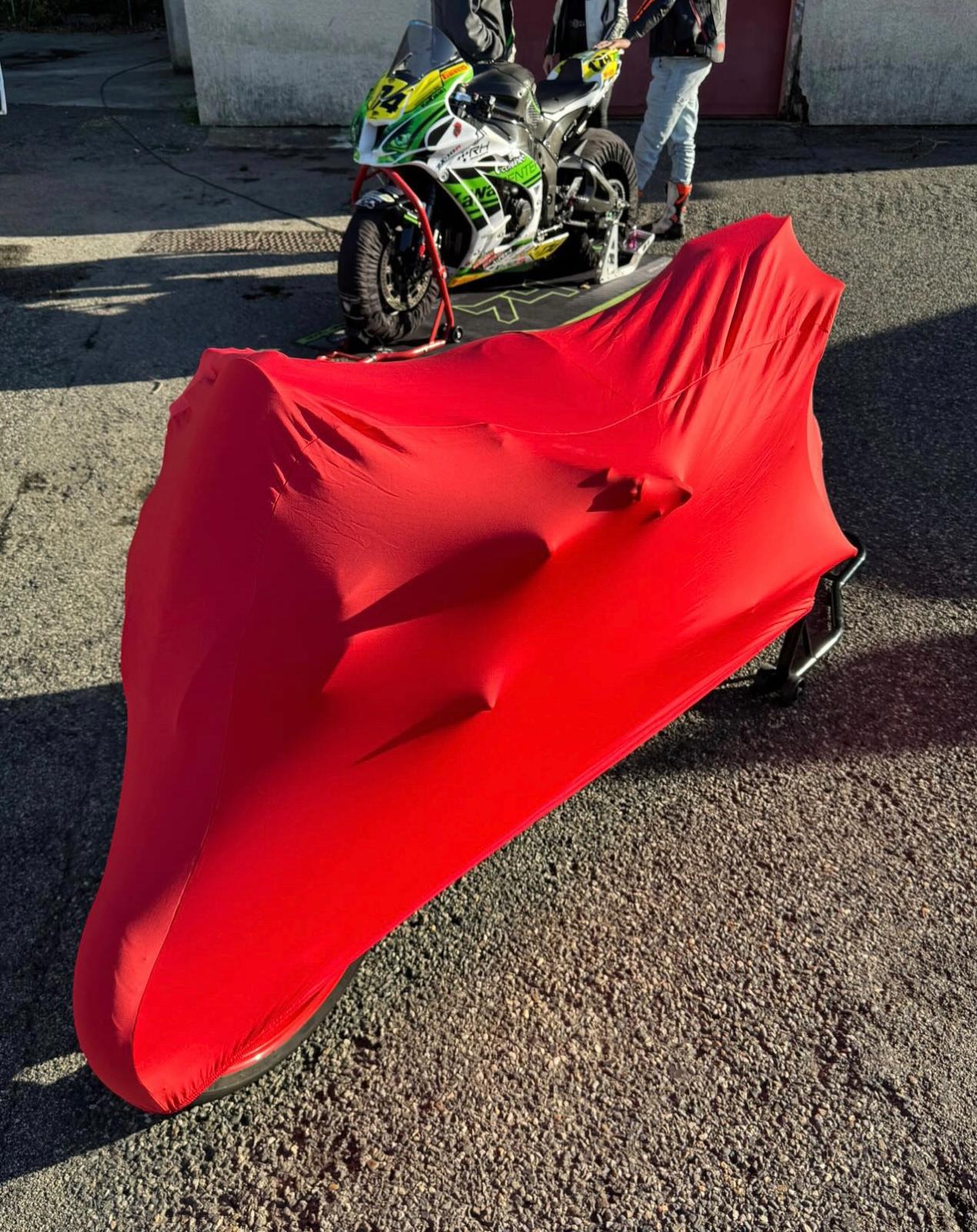 Housse Moto intérieure Flexy Luxe | Effet sur-mesure