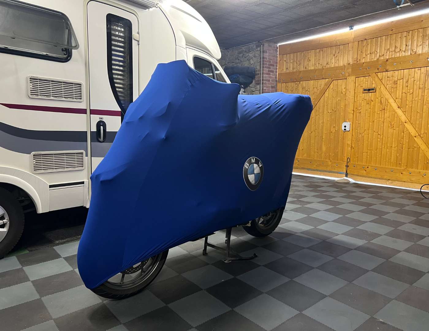 Housse Moto intérieure Flexy Luxe | Effet sur-mesure